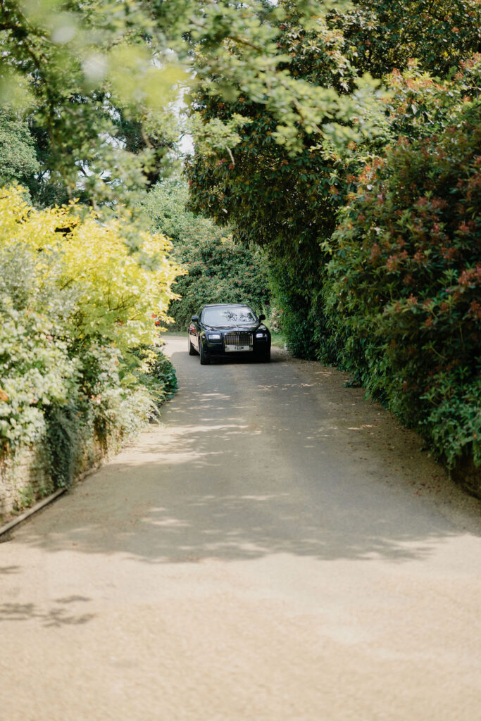 Country house wedding venue in Surrey with a beautiful entrance